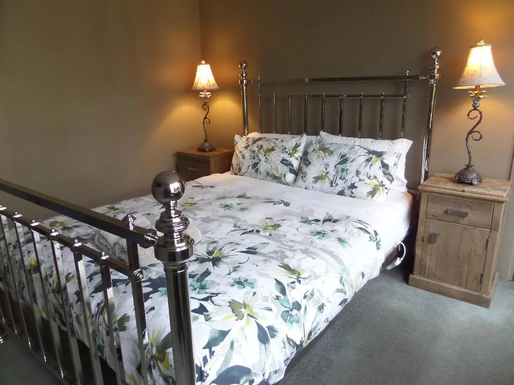 Designer Cottage Christchurch Bed & Breakfast