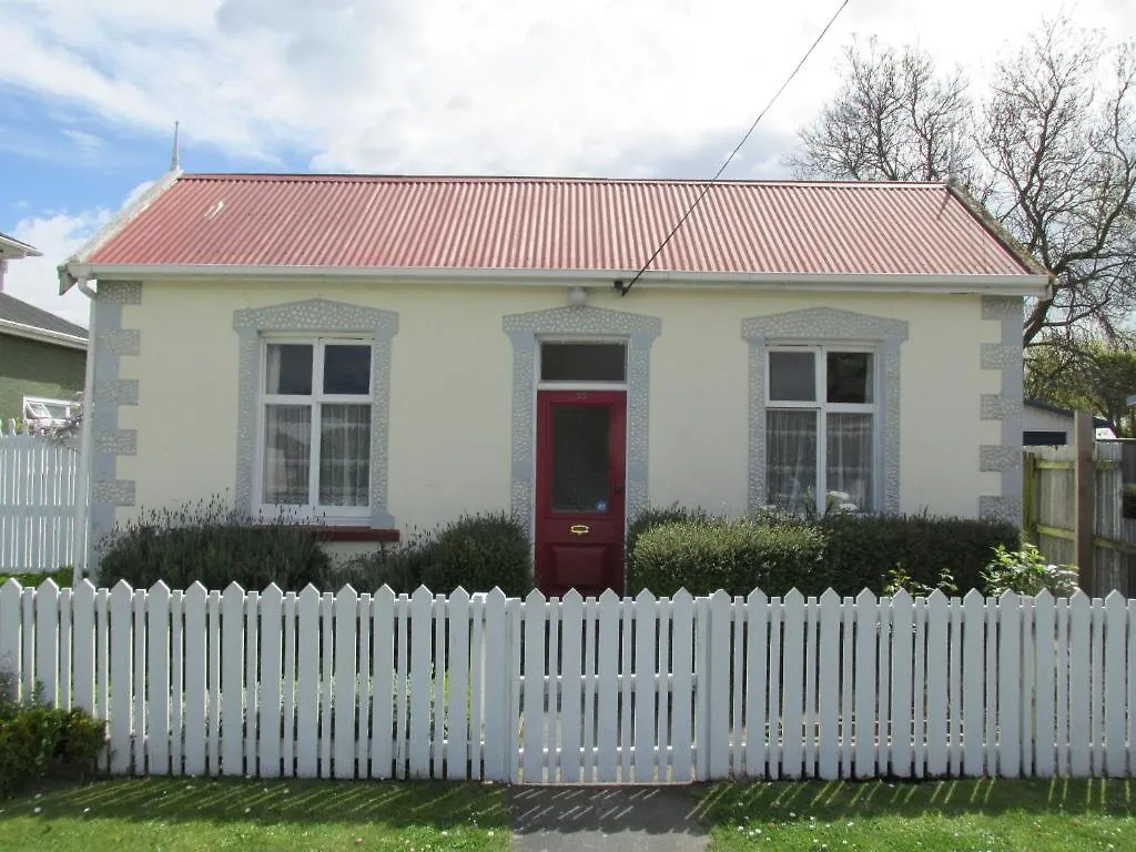 Designer Cottage Christchurch 3*,